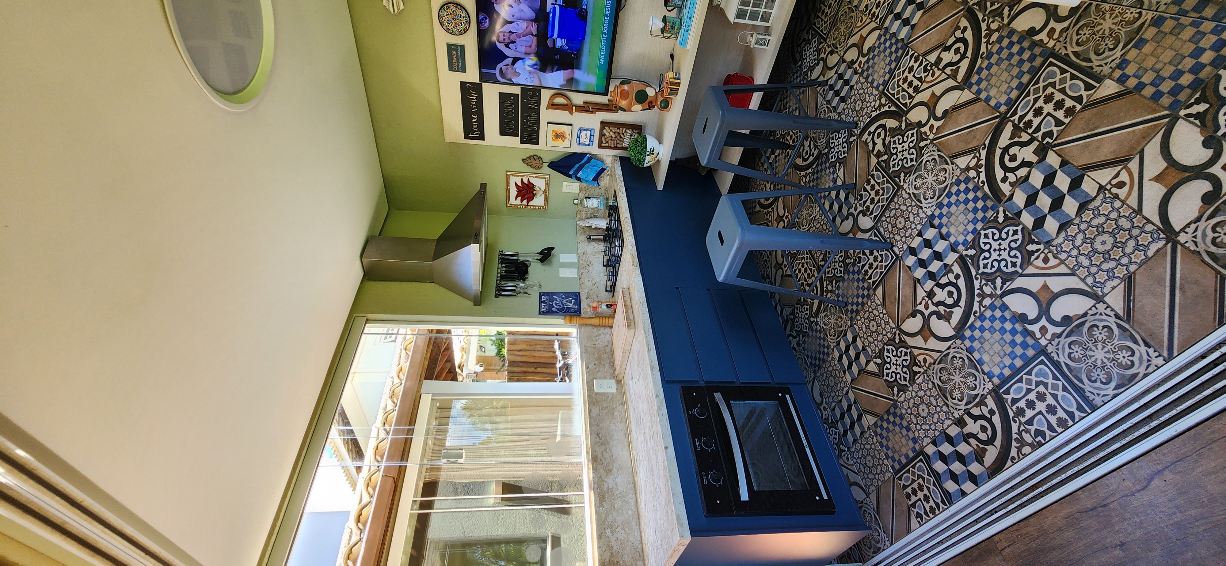 Rua Passárgada,586 - Itapuã