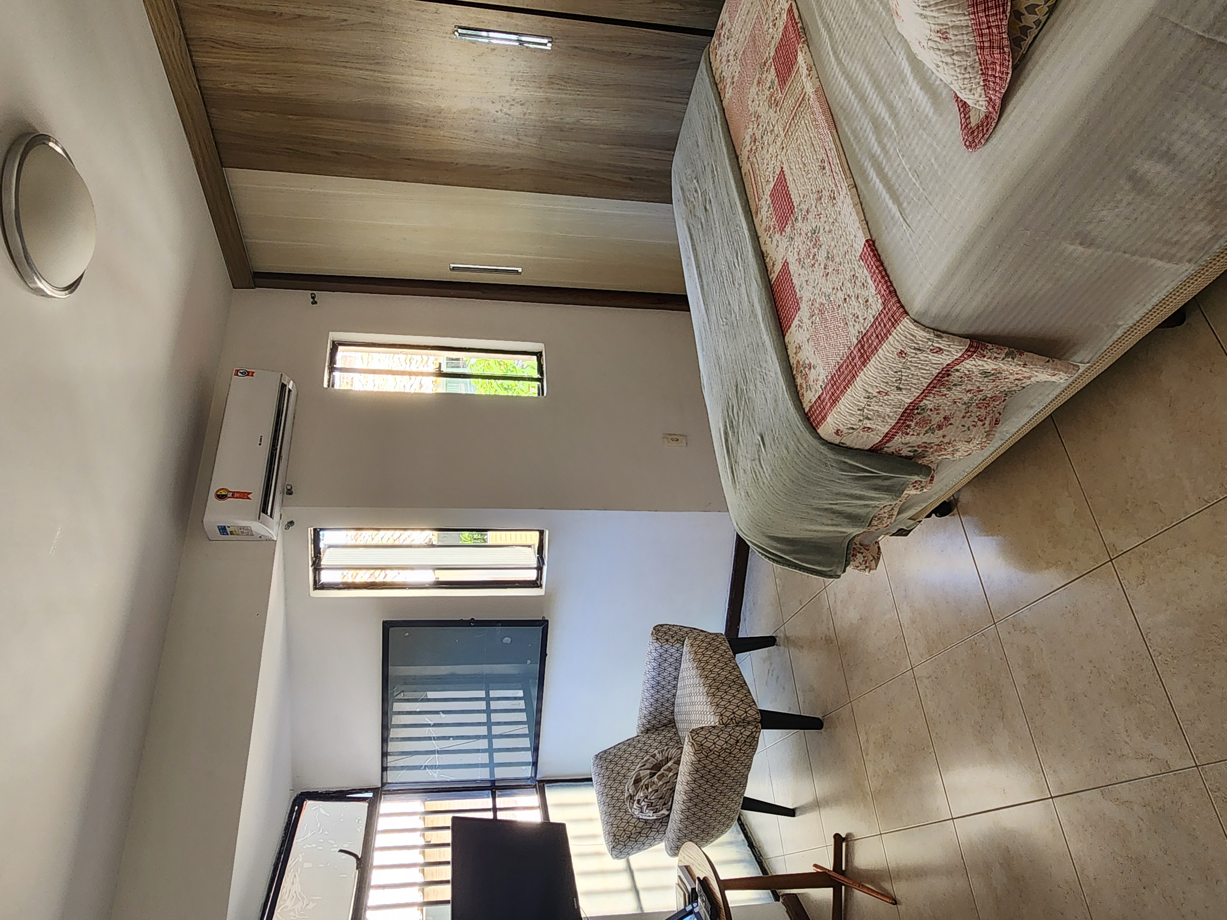 Rua General Severino Filho,272 - Itapuã