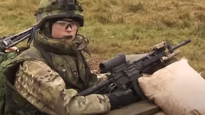 Femeie din armata daneză Foto: Captură video/YouTube/ Forces News