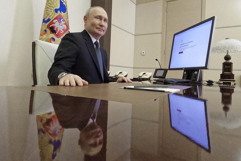 Vladimir Putin votand online la alegerile prezidentiale 2024 Foto: Mikhail Metzel / AP / Profimedia