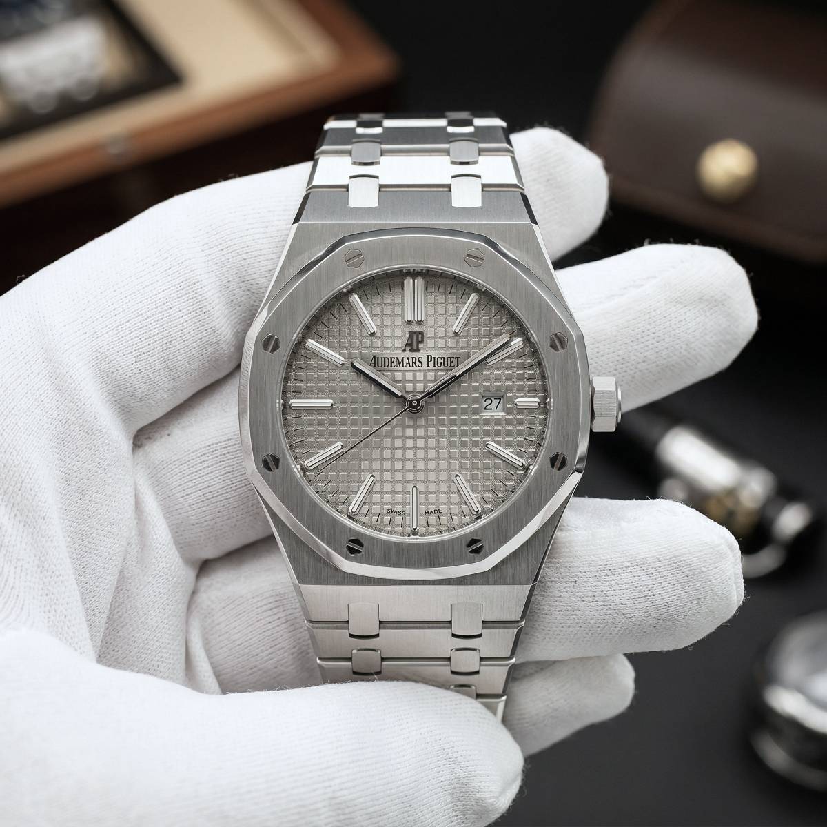 Audemars Piguet Royal Oak  - view 1