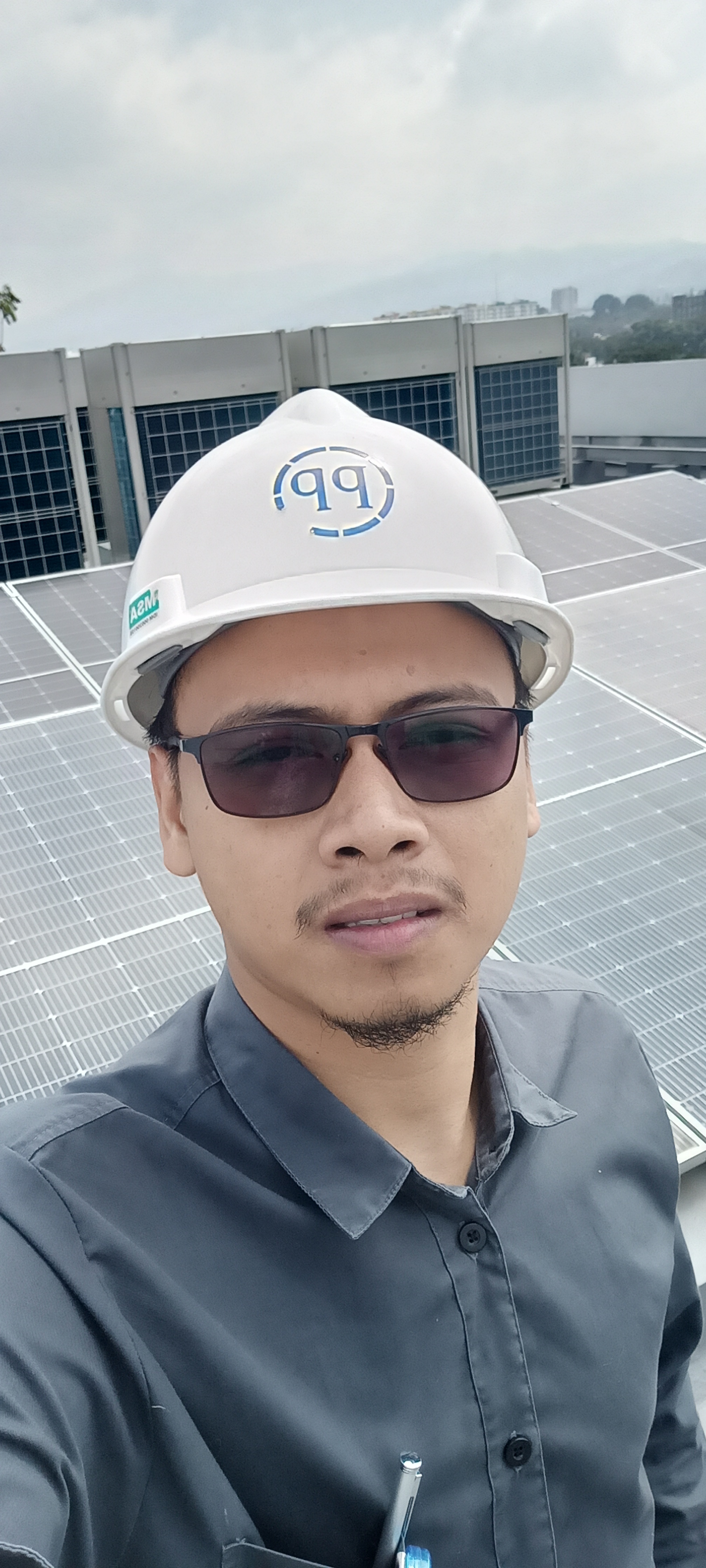 Gin gin gustiawan