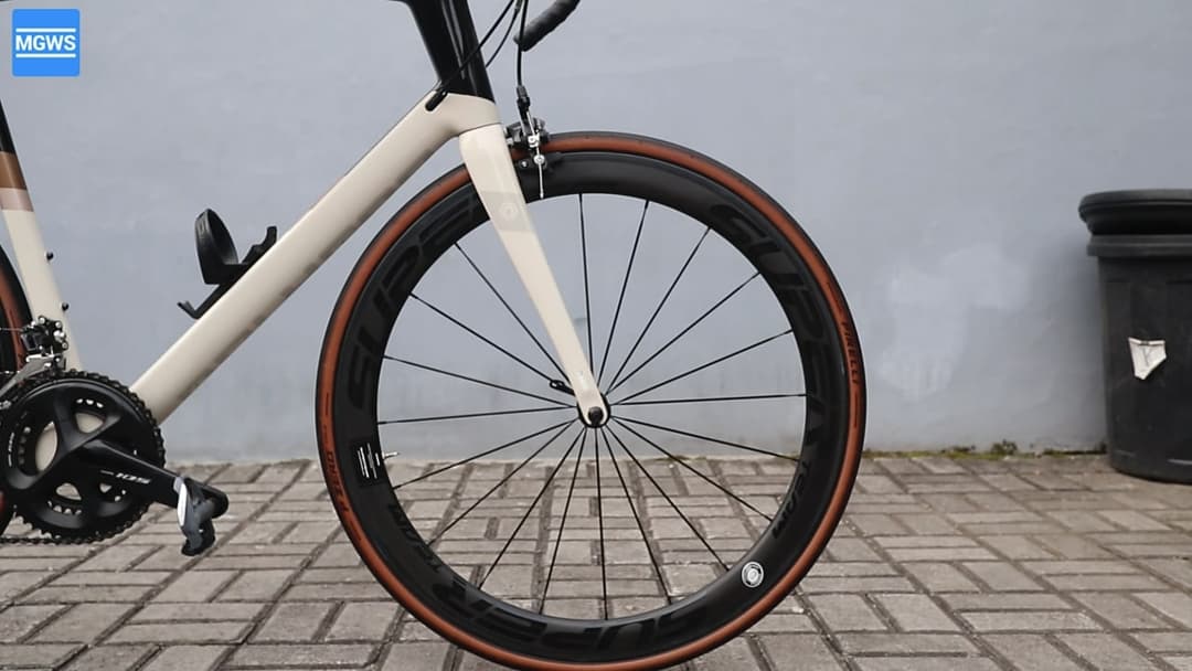 Yang Perlu Disiapkan Untuk Menggunakan Tubeless Tires di Roadbike