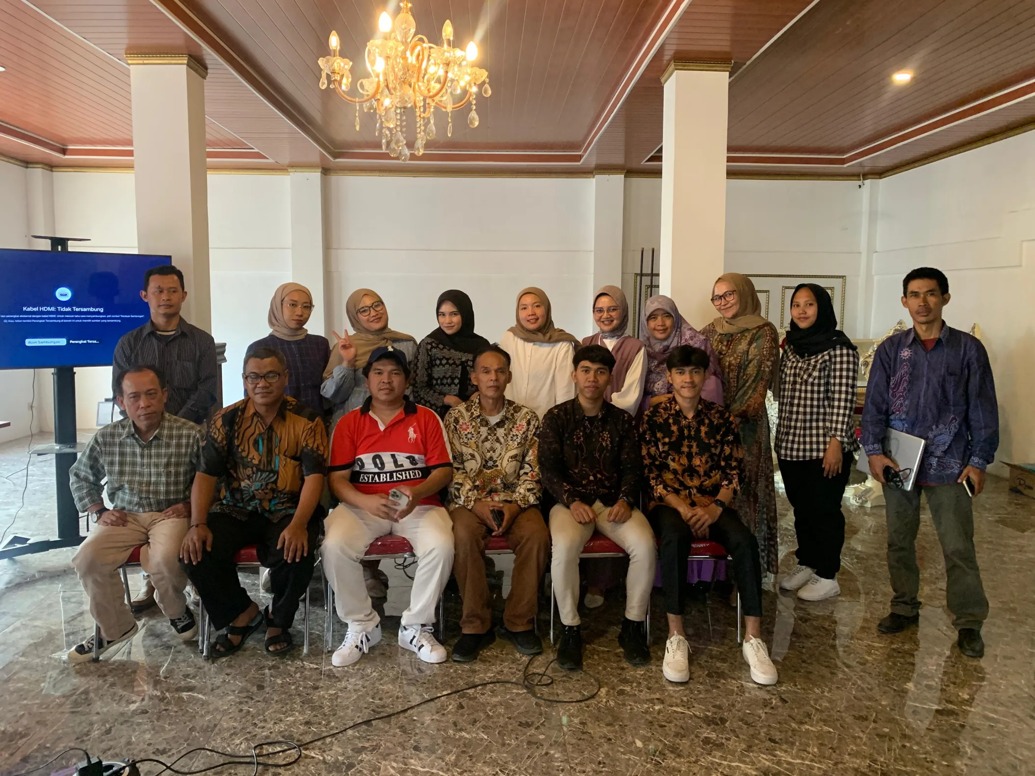 Foto bersama pelatihan OJS