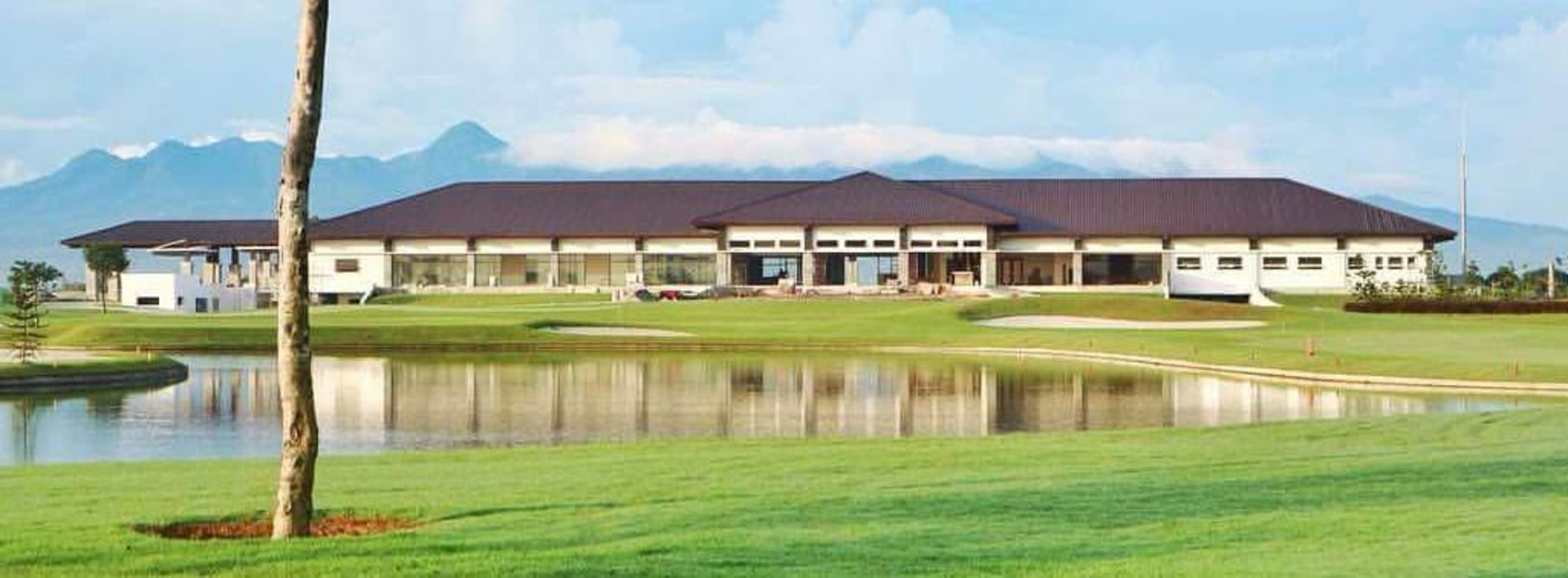 a professionally designed 36-hole golf course, a large clubhouse, luxury suites, and a premier wakeboarding park