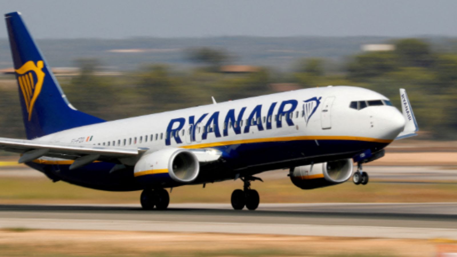 Ryanair passenger nearly sucked out after cabin window breaks mid-air: Report