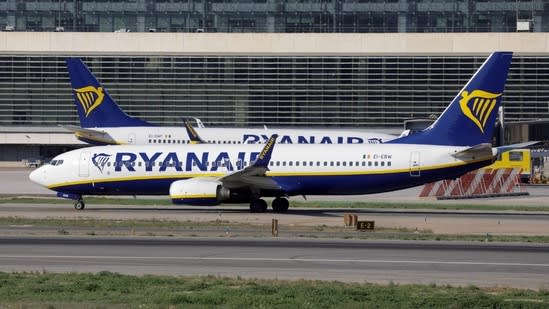 Ryanair emergency landing in Greece video: Here's what went wrong as window shatters, ‘Almost a tragedy’