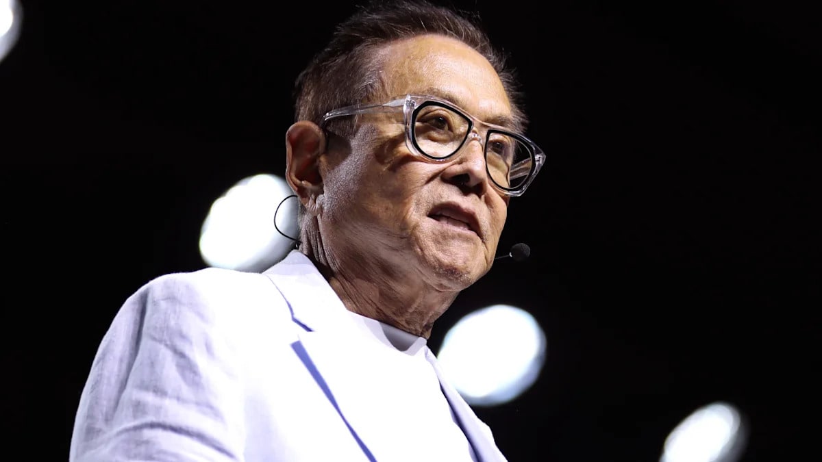 Robert Kiyosaki warns the 'biggest crash' in US history is nigh — millions of may lose it all. Protect your riches now