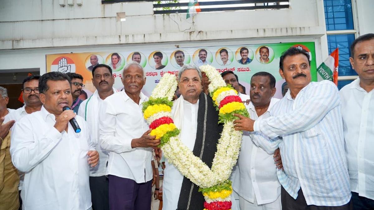 Siddaramaiah backs demand to name Hadagali engineering college after M.P. Prakash