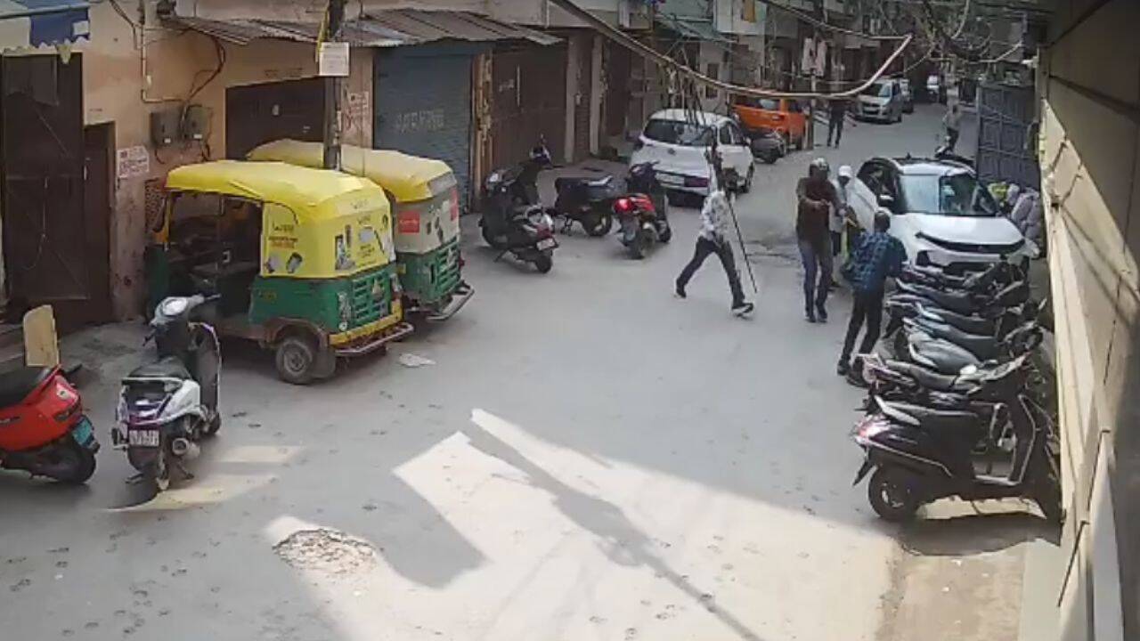 Rs 17L looted in 28 seconds: CCTV captures gunpoint robbery by bike-borne men in Delhi