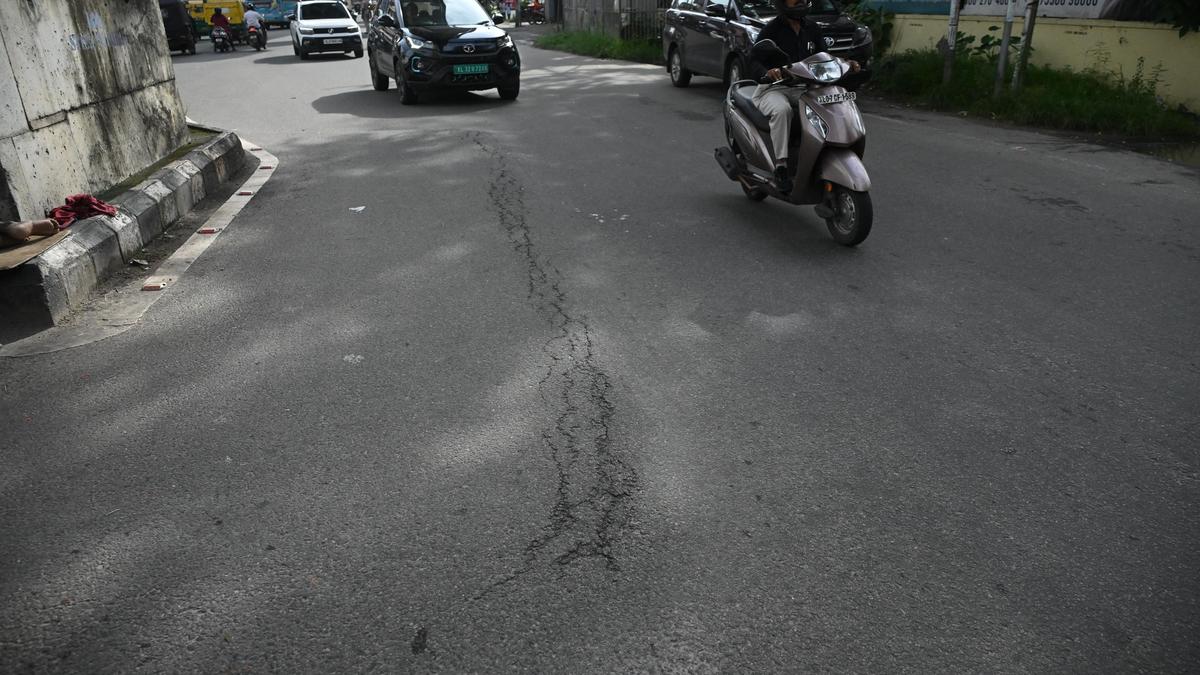 Committee suggests ₹10-crore project to end undulations on S.A. Road
