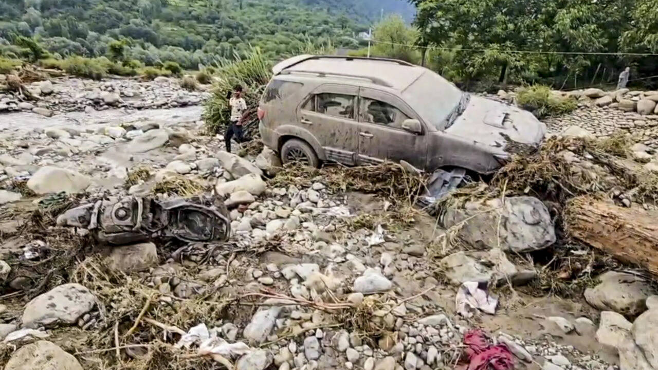 J&K: Pahalgam cloudburst damages hotels, huts, washes away road; tourists moved to safety