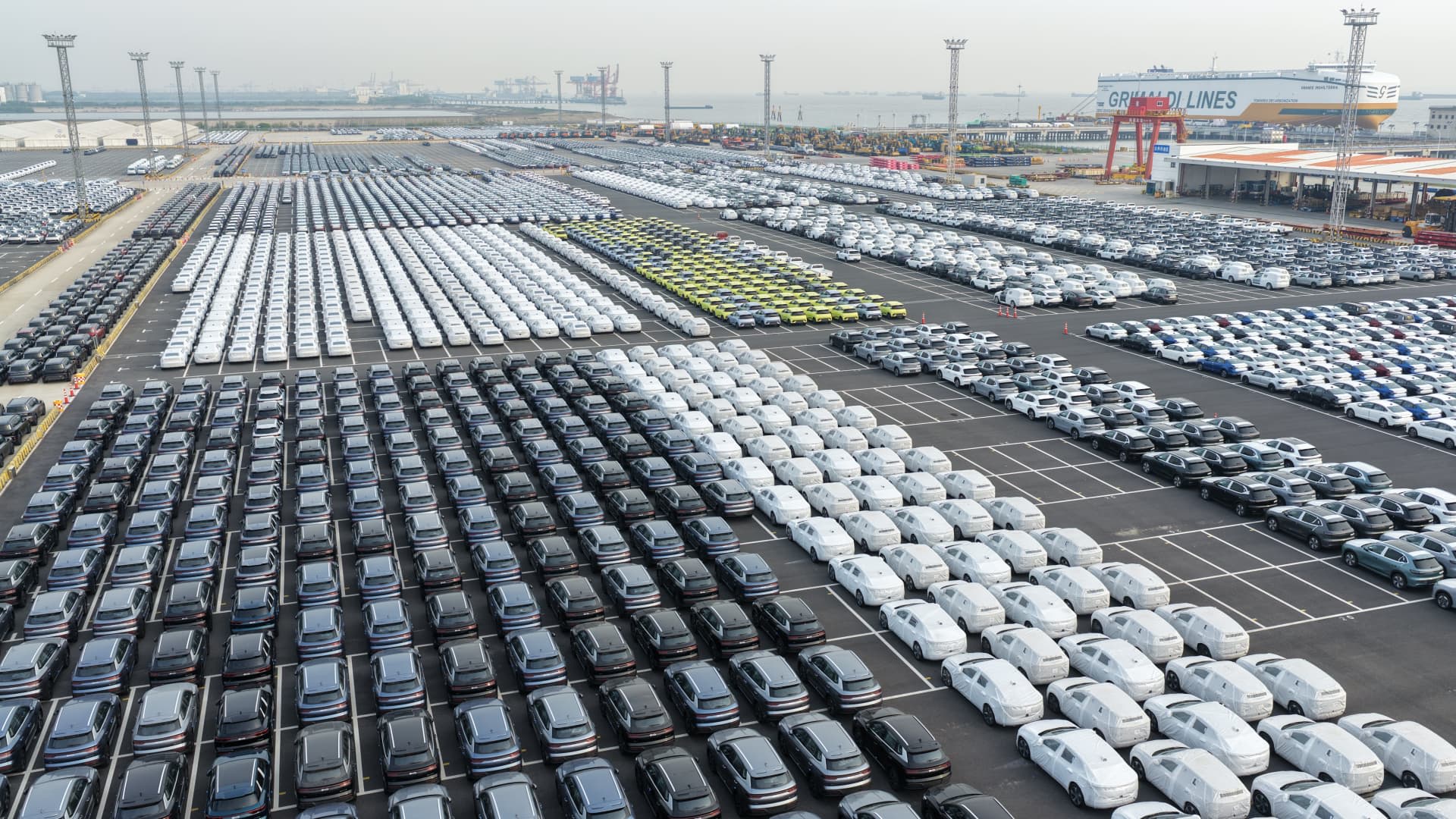 Chinese EV makers are outpacing U.S. automakers in overseas investments