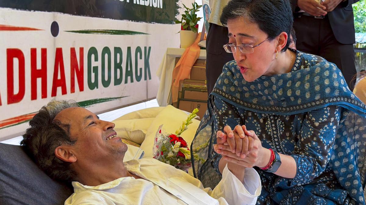 Day 24 of CJP protest: Wangchuk loses 8.2 kg as fast enters 16th day; 'lives at stake', says Dipke