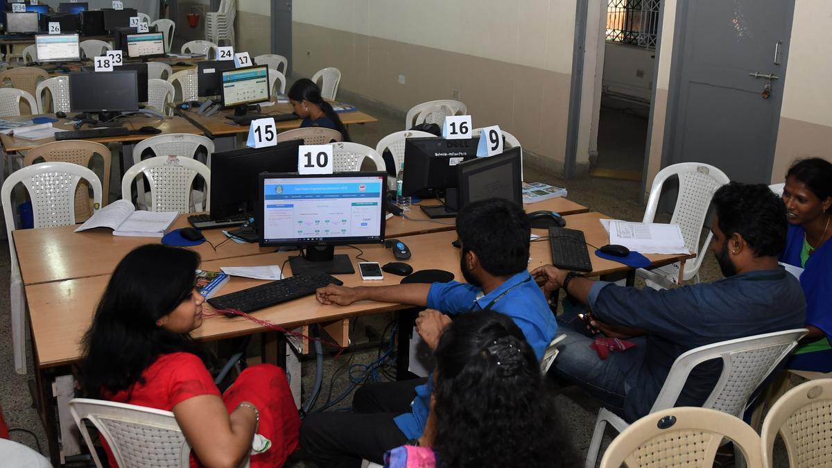 Over 2.5 lakh engineering UG seats available in T.N. this academic year