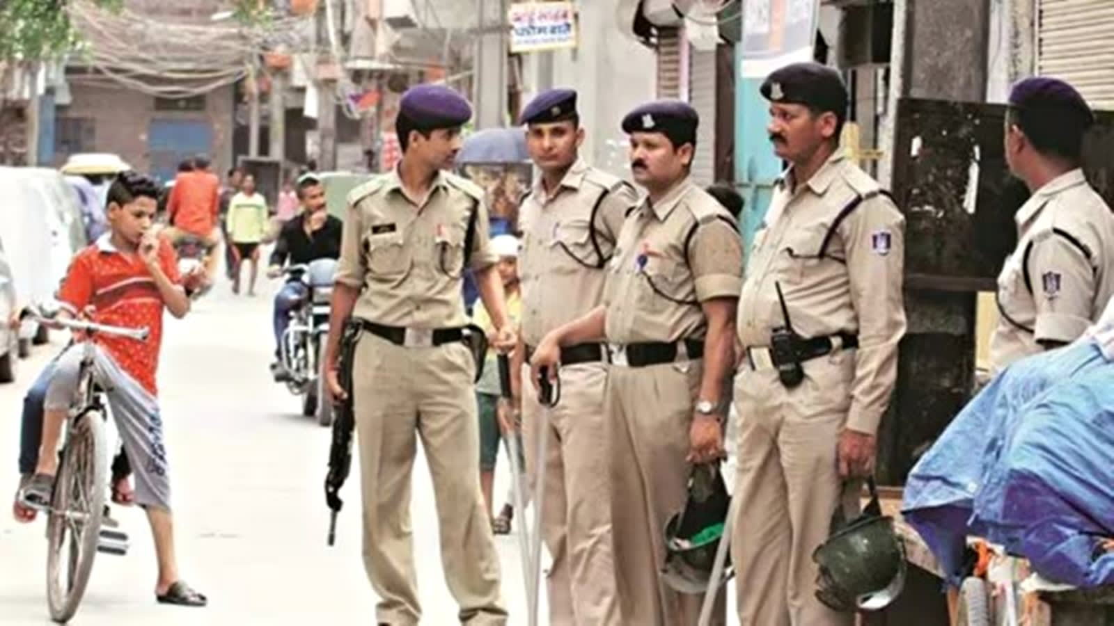 MP police on their heels, woman of Kumbh Mela fame, husband in hiding in Kerala