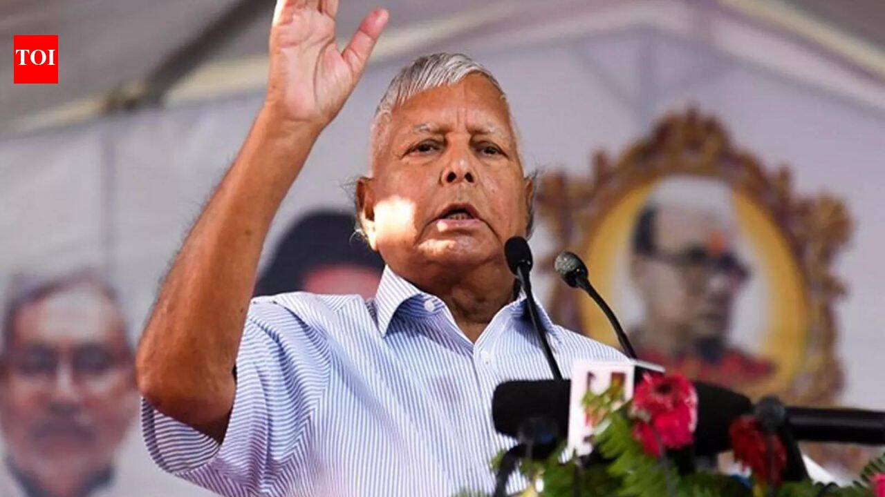 SC upholds Lalu's bail in fodder scam, directs HC to expedite hearing of pending appeals