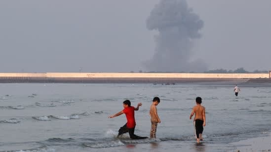India summons Iranian diplomats after sailor killed in attack on oil tankers