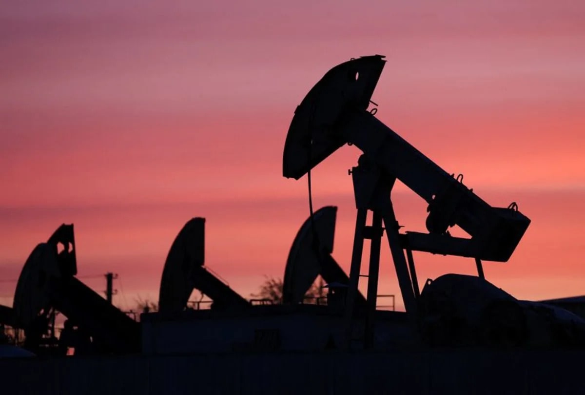 Oil hits four-week high as US-Iran conflict escalates