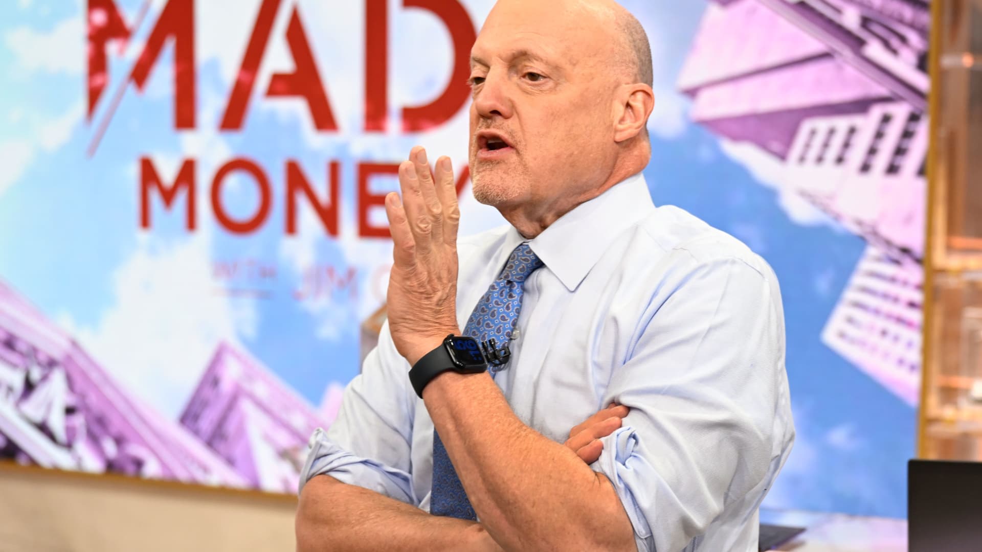 Jim Cramer says these 'Pavlovian trades' are the stocks that benefit when oil spikes