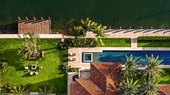 The Superrich Aren’t Just Buying Mansions—They Want the Entire Block