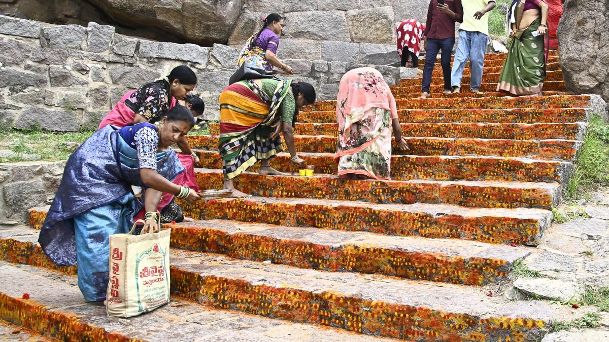 Hyderabad gears up for Golconda Bonalu with focus on crowd management, devotee safety