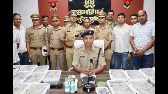 Four arrested for  ₹2.9cr theft from Gujarat native in Vrindavan