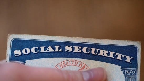 Social Security COLA 2027 estimated at 3.8%: How much could your monthly benefits increase?