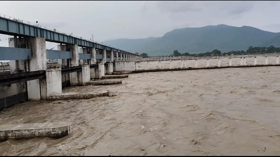 Bihar on flood alert as Nepal rivers swell