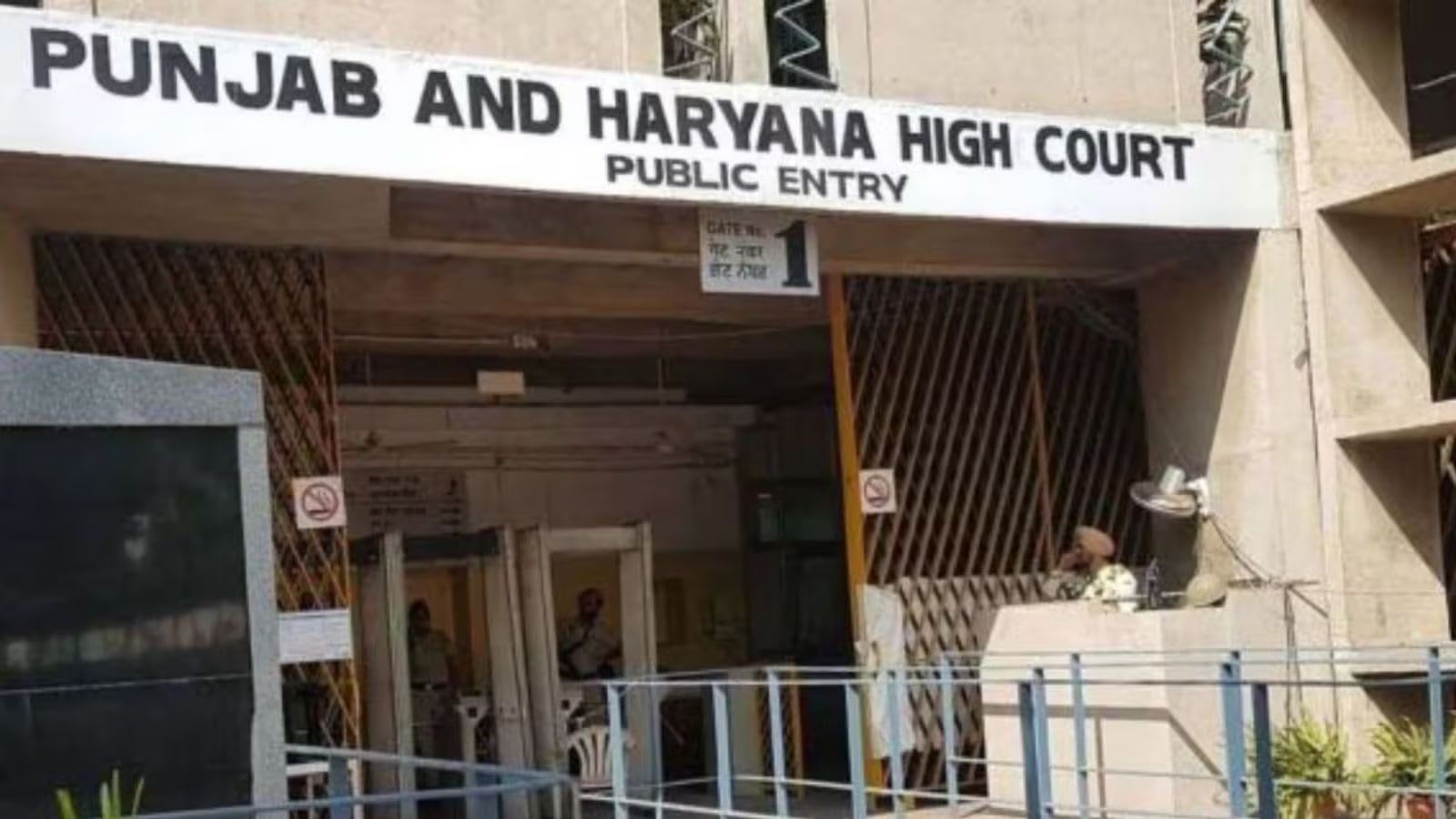 Mere participation in violent protest, sloganeering against Government does not mean sedition: HC