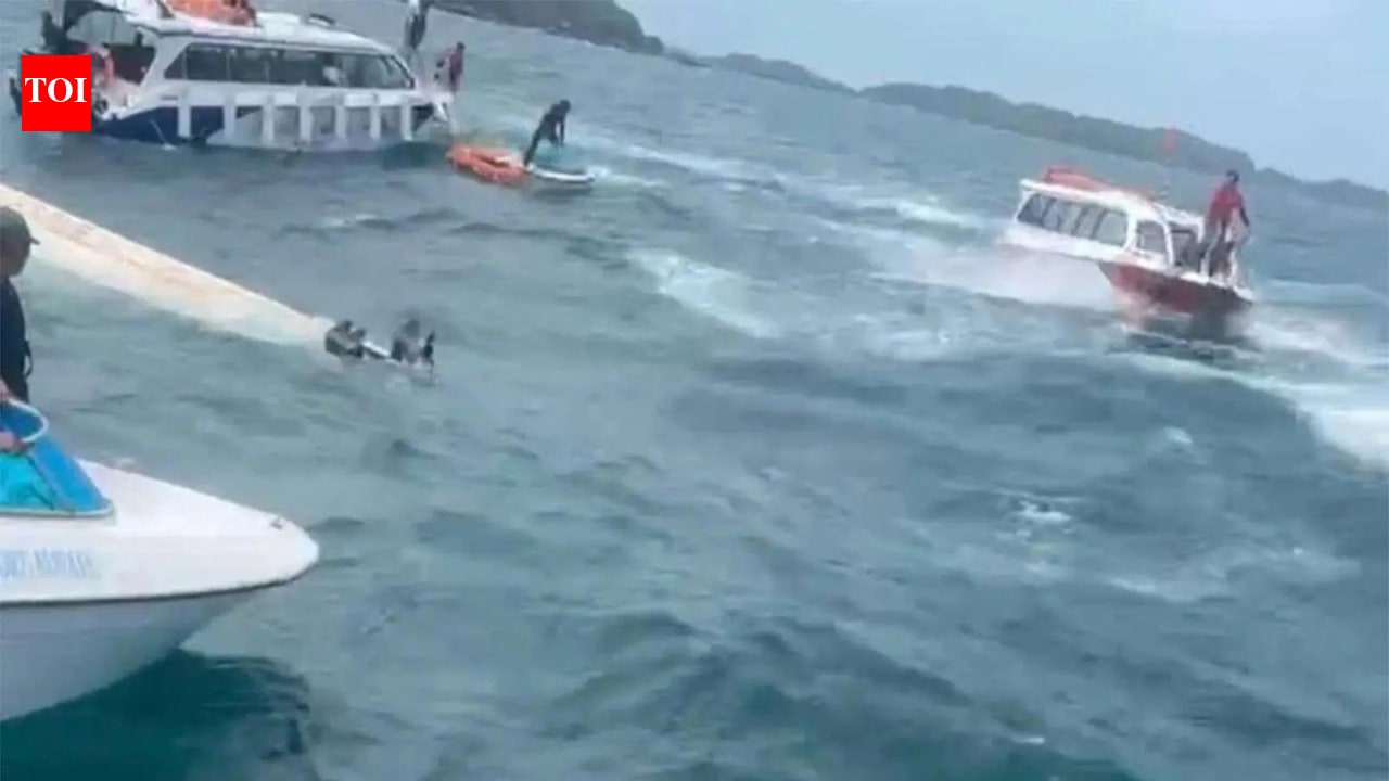 Vietnam boat survivor: Captain jumped, so did I