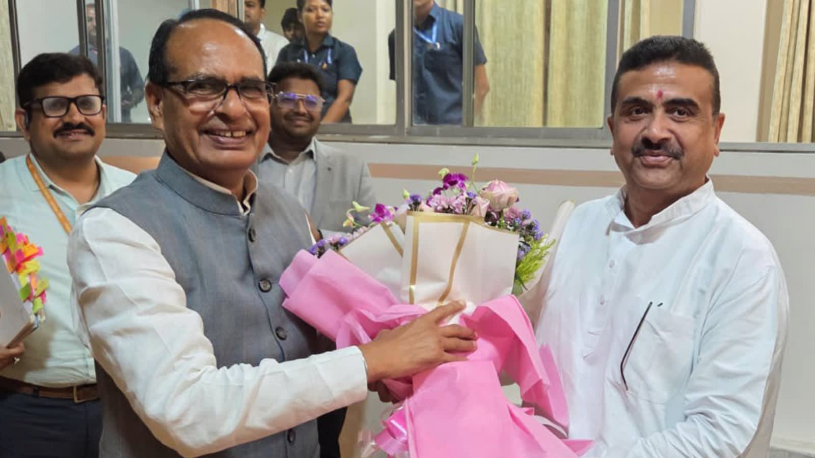 CM meets Union Minister Shivraj Chouhan Centre approves one lakh rural houses, allocates Rs 1,000-cr for 2400 km roads