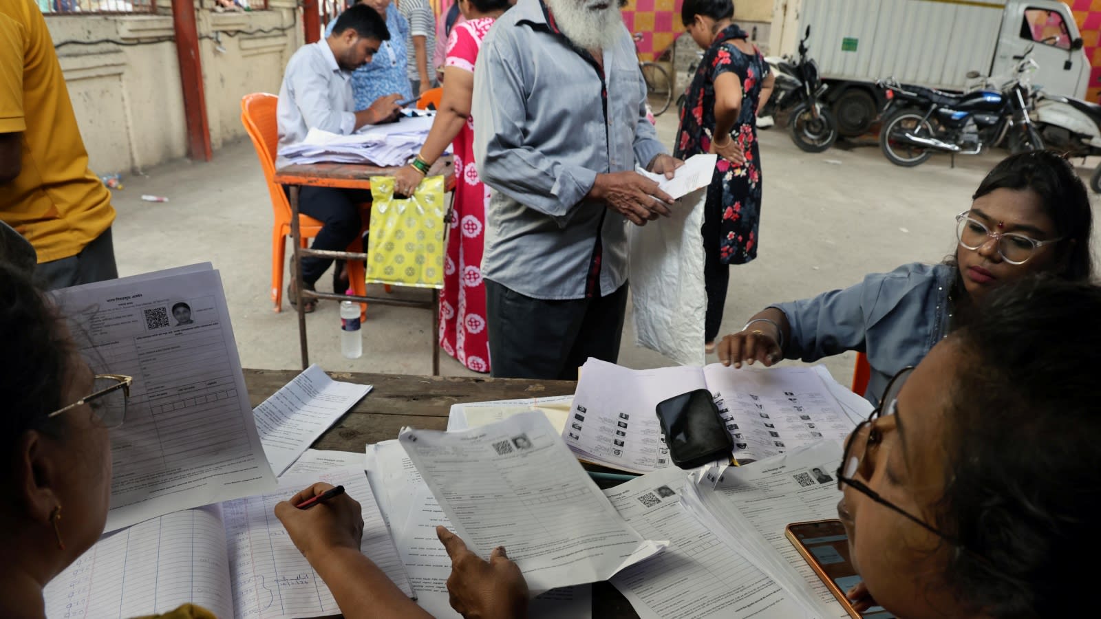 Hit by rain, teacher protests, Mumbai’s SIR falls behind; officials may seek extension