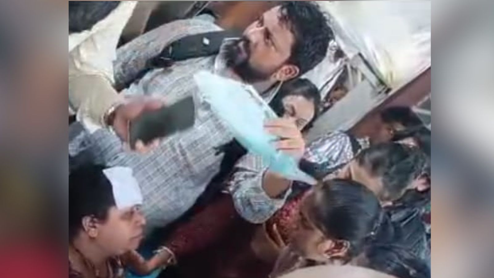 Mumbai AC locals: Passengers can now deboard if cooling fails after Mulund scare