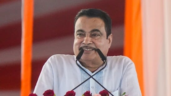 'Flying buses soon': Nitin Gadkari has another big plan, cites 'plane that lands on water'