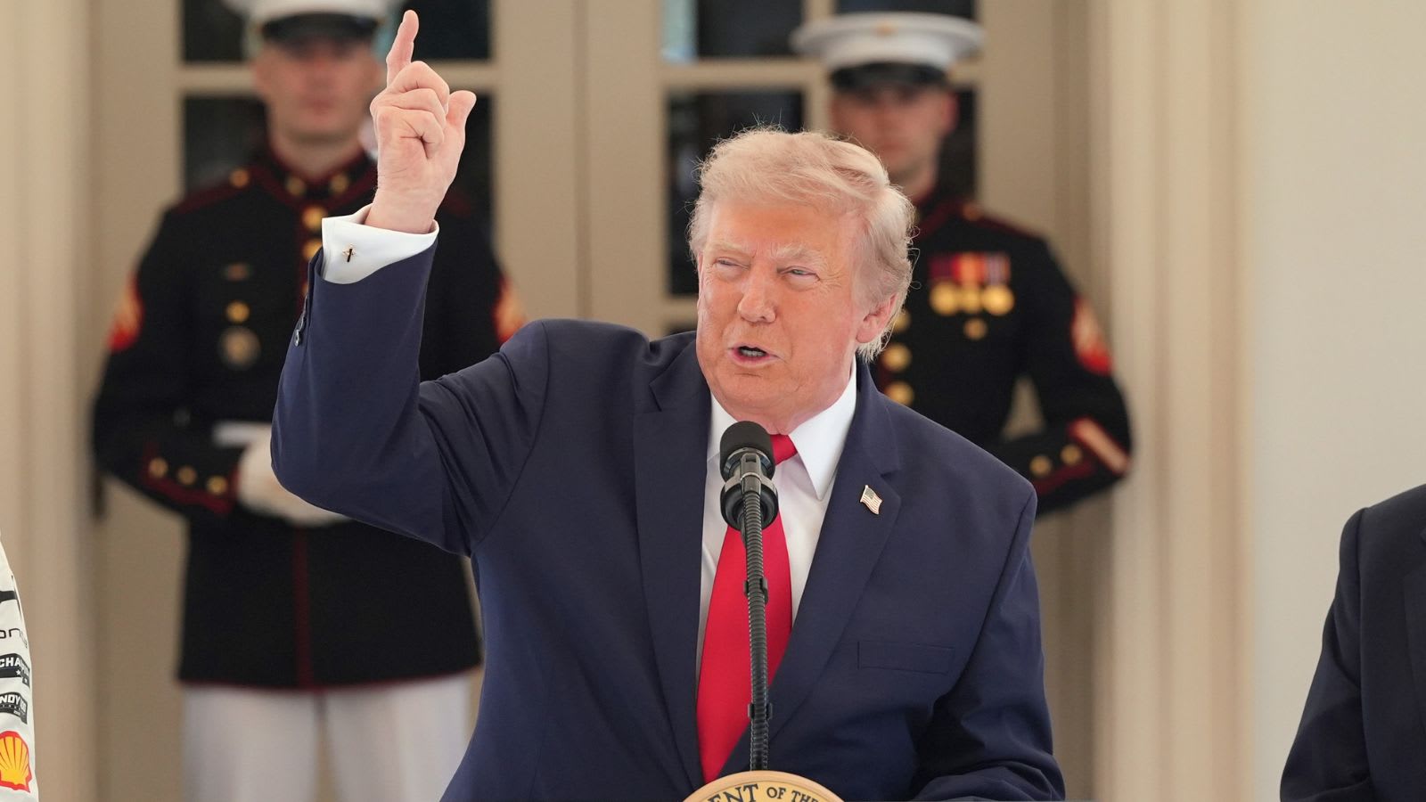 Inside Trump’s world: What 24-hour Hormuz U-turn reveals
