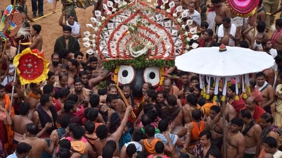 On Puri’s Grand Road, a devotee’s submission