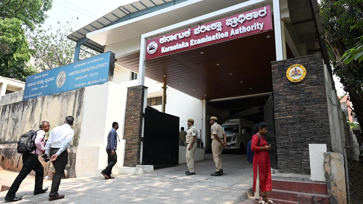 Protest in Shivamogga over allowing students of private university and engineering course to apply for Agriculture Officer post