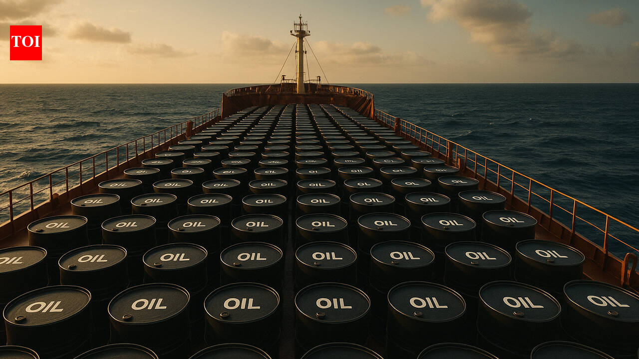 100% US tariff threat over Russian oil: India may have reasons to stay calm