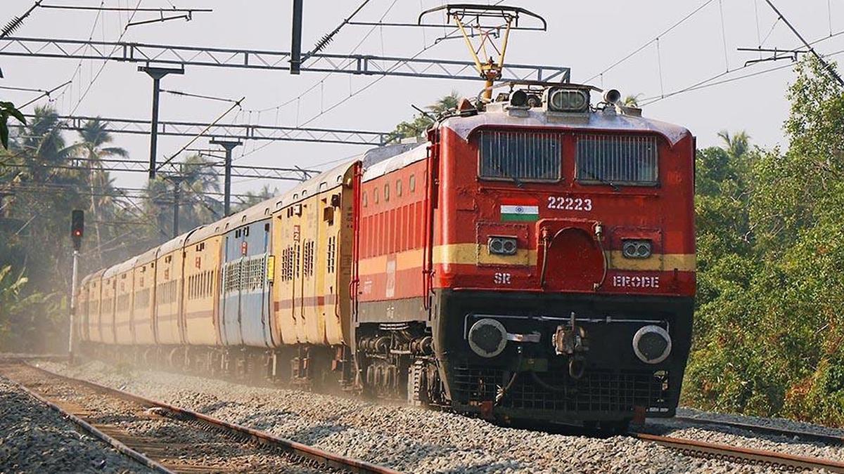 Kerala CPI charters entire train to take party workers to Delhi protest against Union govt.