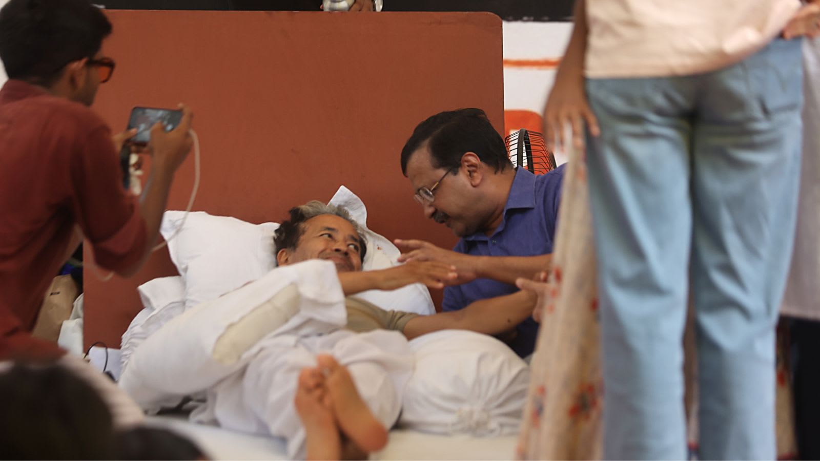 Sonam Wangchuk should be Education Minister, says Arvind Kejriwal at Delhi protest