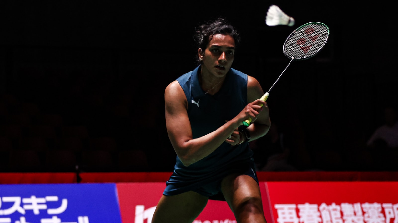 Sindhu makes Japan Open semifinal after Nozomi Okuhara withdrawal