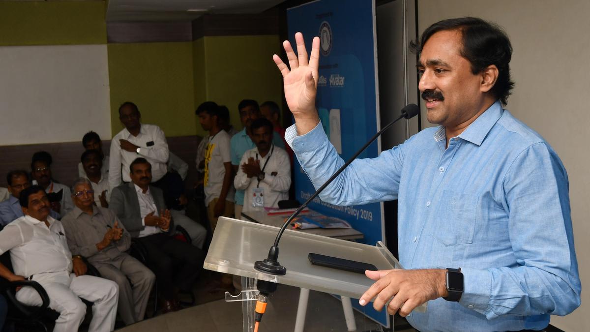 Madras High Court refuses to quash FIR booked against political commentator Ponraj