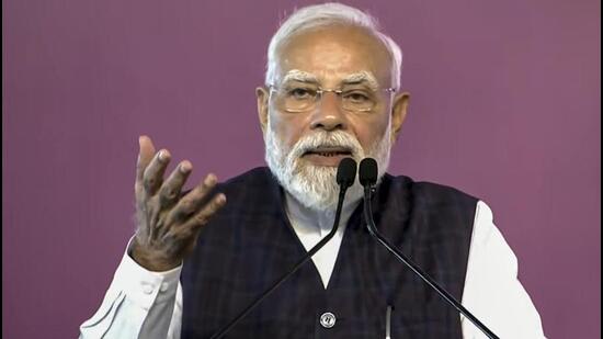 Modi unveils  ₹4,700-cr projects in Chandigarh, says city model of development