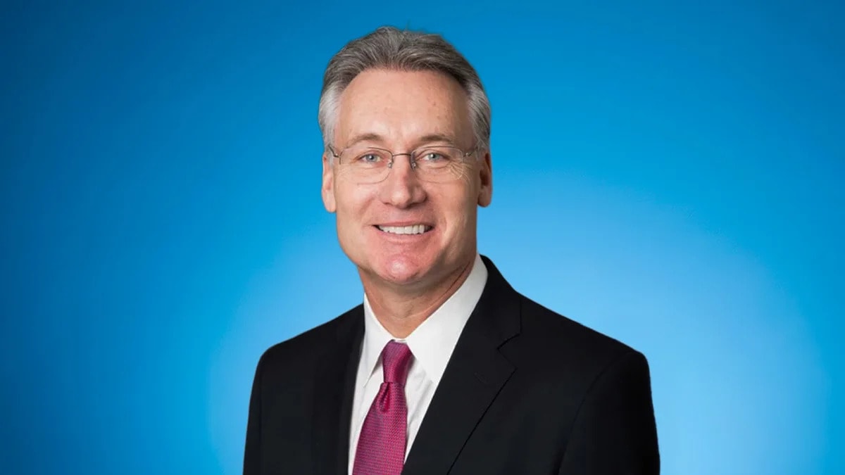 Former FedEx CFO John Dietrich joins American Airlines board