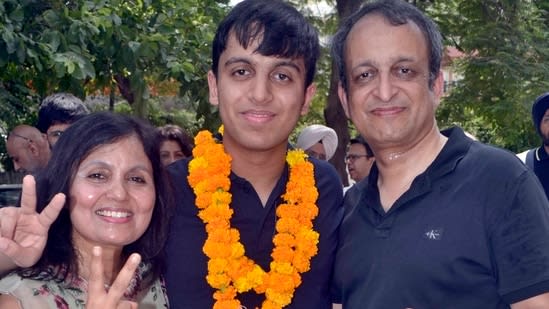Japanese anime helped me unwind, says NEET-UG topper Aryan Gupta