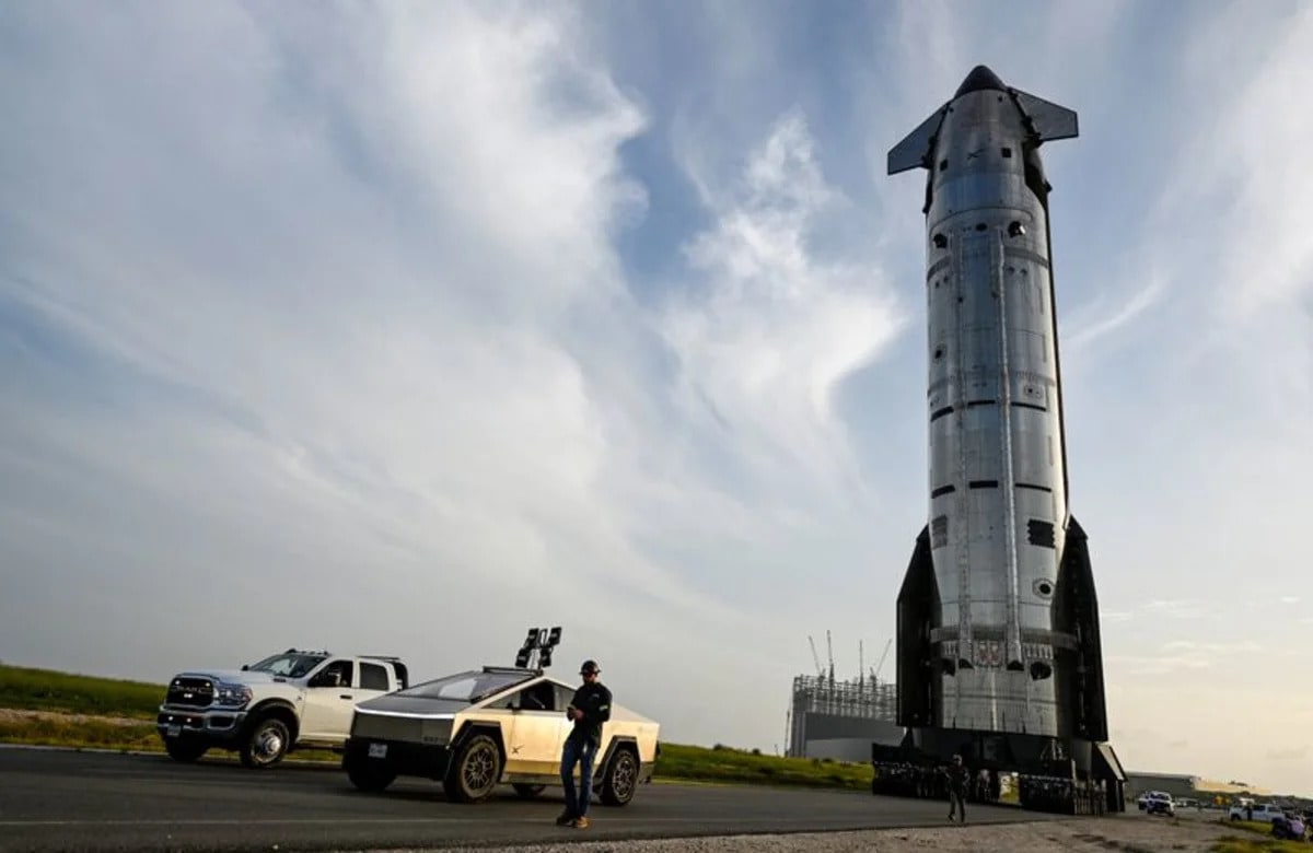 Space startup funding holds near record highs as SpaceX IPO draws new investors
