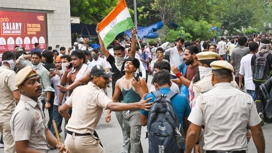 Chaos on Parliament streets amid CJP protest echoes in House on opening day of monsoon session
