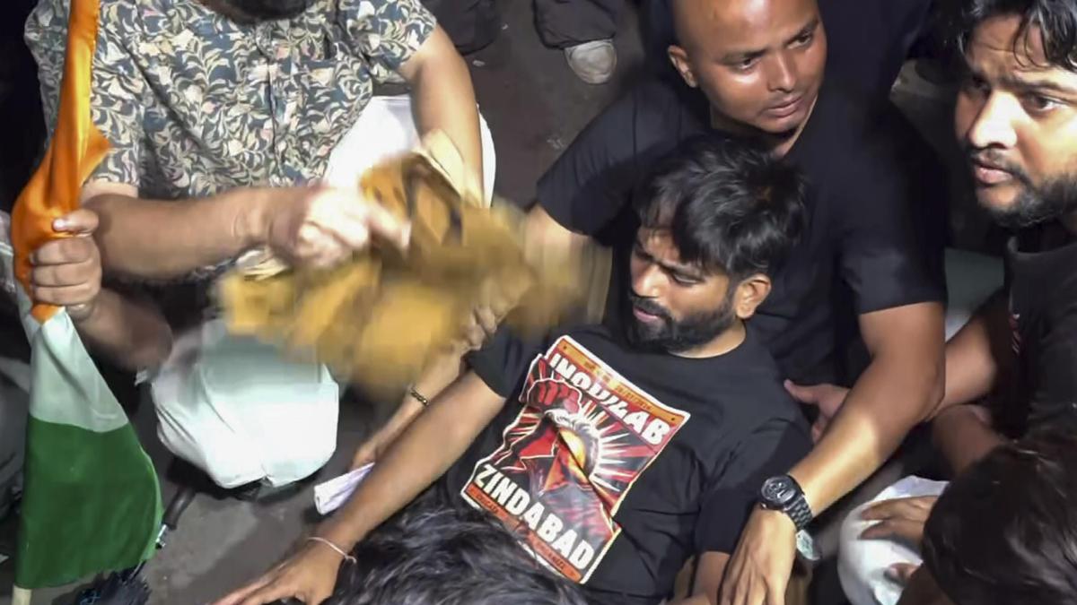 CJP protest in Delhi LIVE: Protesters reclaim Jantar Mantar protest site; Wangchuk to continue indefinite fast