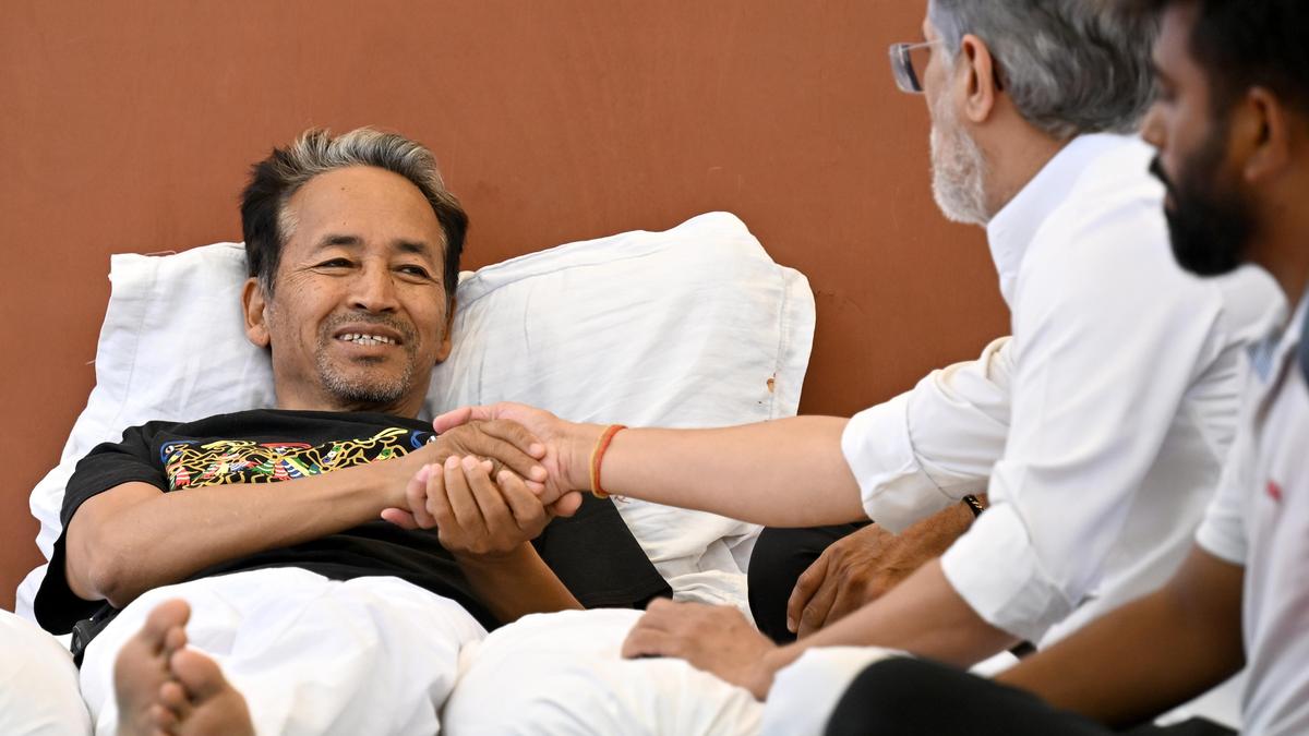 Sonam Wangchuk to continue fast, cites police action against protesters
